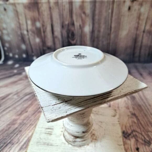 Mikasa Montclair Porcelain Candle Holder With Handle - Picture 5 of 6